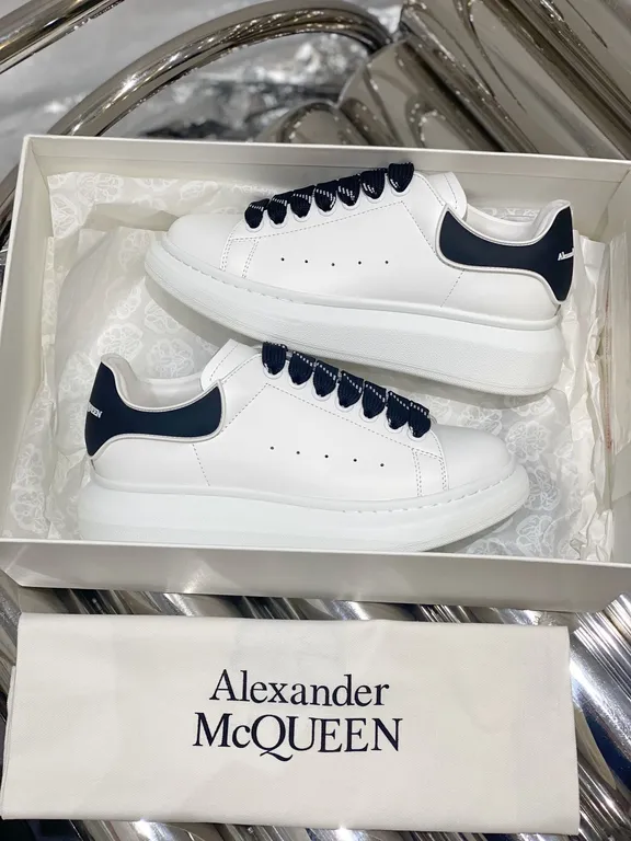 Alexander McQueen Shoe 